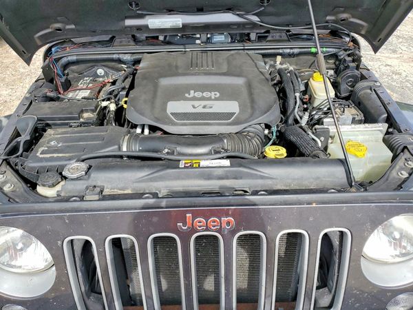 2016 JEEP WRANGLER UNLIMITED SAHARA 4X4