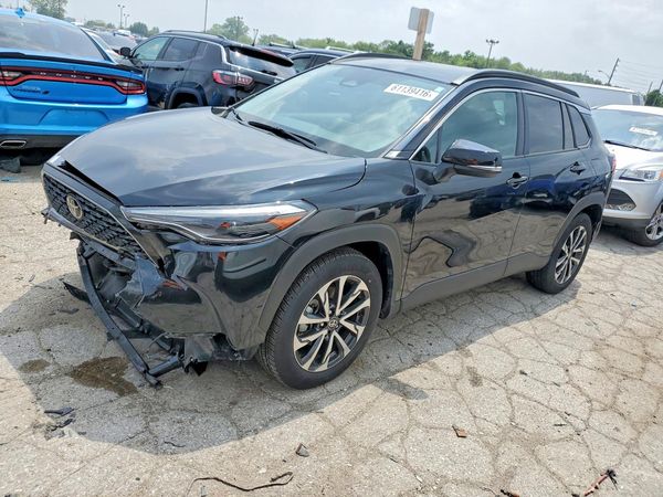 2024 TOYOTA COROLLA CROSS XLE