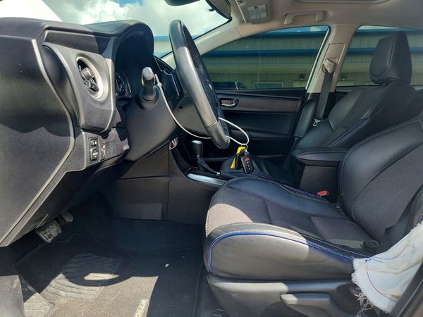 2017 TOYOTA COROLLA