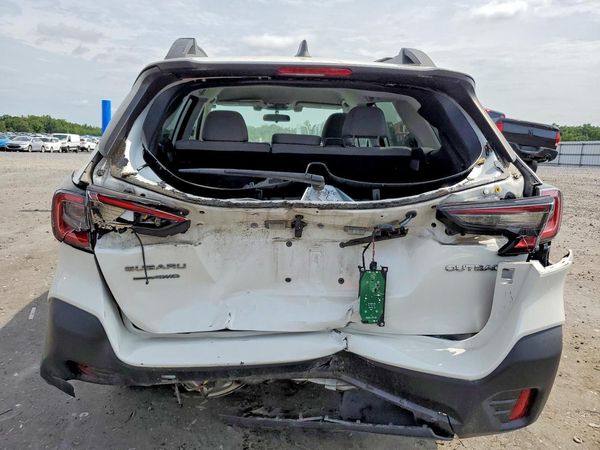 2022 SUBARU OUTBACK Premium