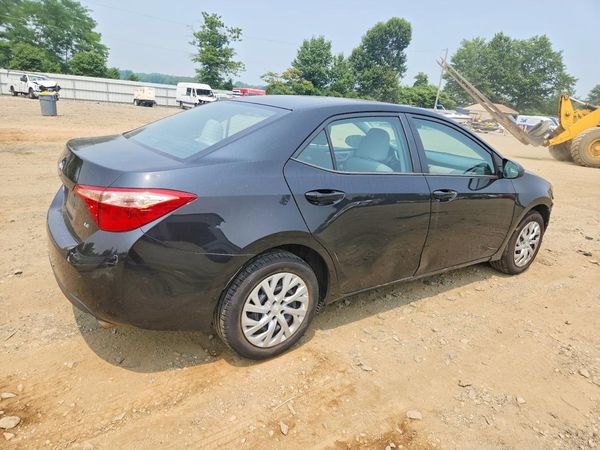 2017 TOYOTA COROLLA