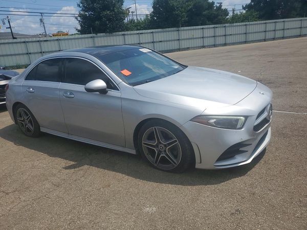 2022 MERCEDES-BENZ A A220-4M