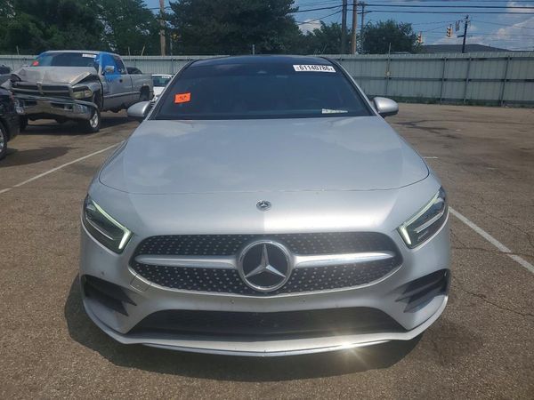 2022 MERCEDES-BENZ A A220-4M