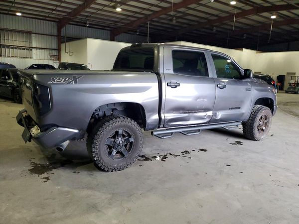 2015 TOYOTA TUNDRA SR5 Grade