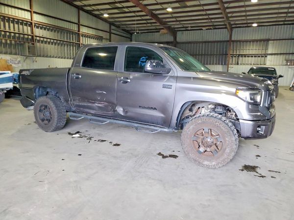 2015 TOYOTA TUNDRA SR5 Grade