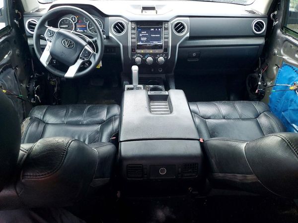 2015 TOYOTA TUNDRA SR5 Grade