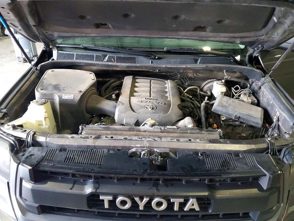2015 TOYOTA TUNDRA SR5 Grade