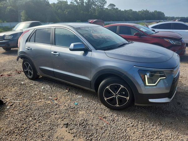 2026 KIA NIRO LX