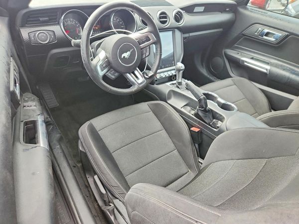 2017 FORD MUSTANG V6 Coupe