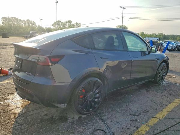 2022 TESLA MODEL Y