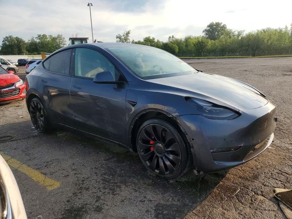 2022 TESLA MODEL Y