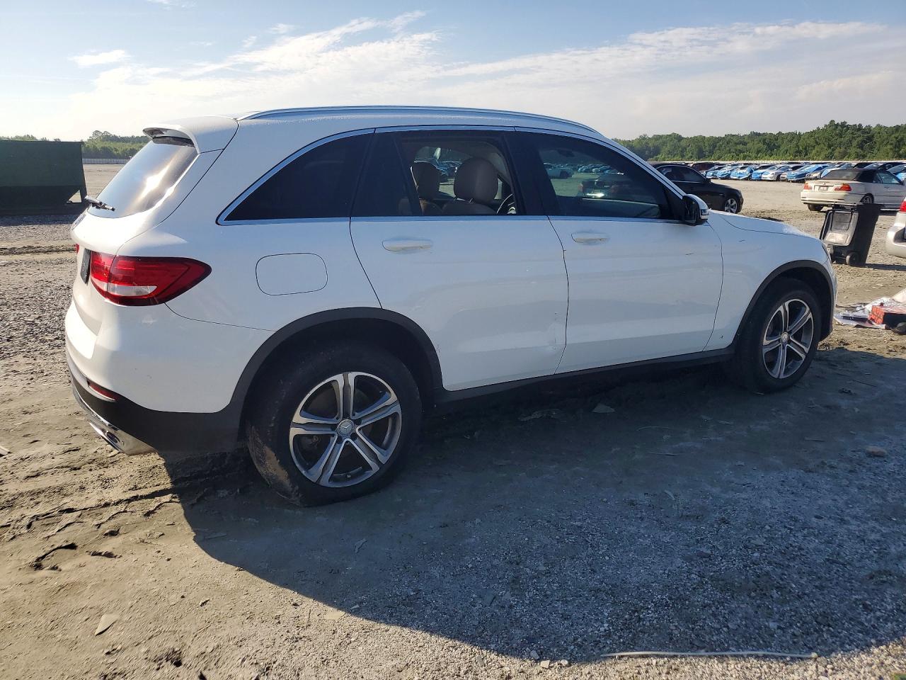 2016 MERCEDES-BENZ GLC GLC300