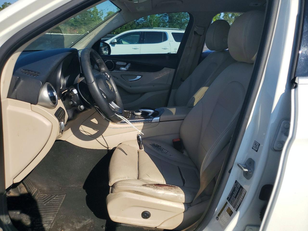 2016 MERCEDES-BENZ GLC GLC300