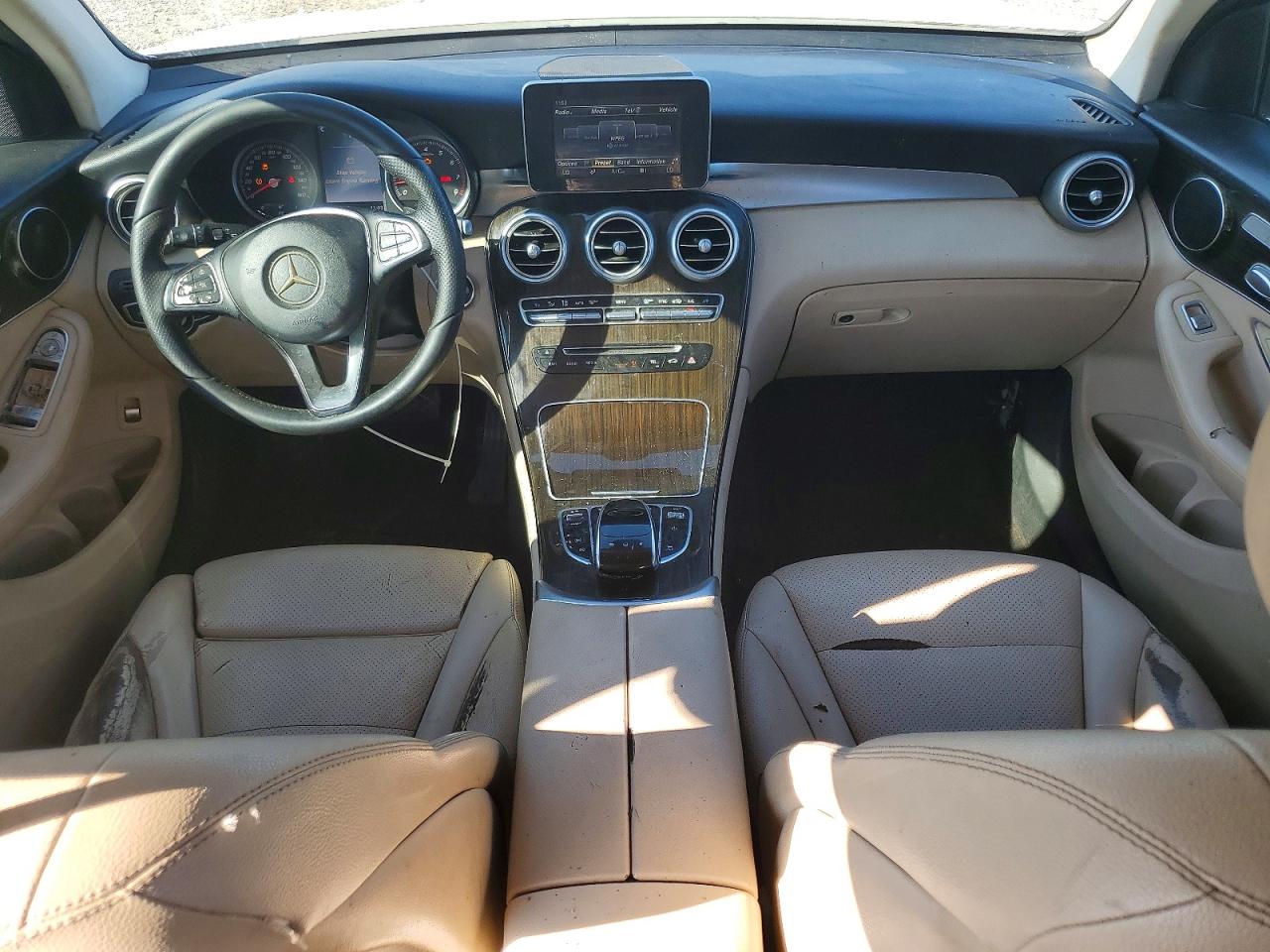 2016 MERCEDES-BENZ GLC GLC300