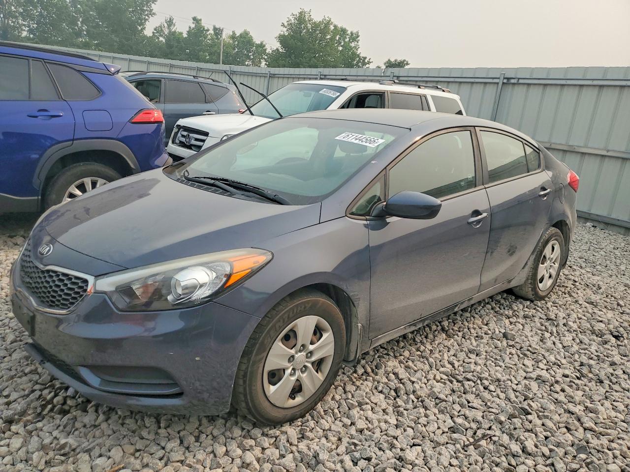 2016 KIA FORTE GL (Middle-Low Grade)