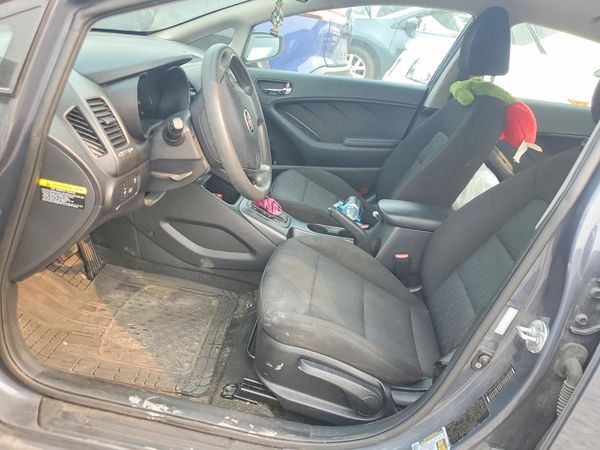 2016 KIA FORTE GL (Middle-Low Grade)