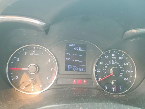 2016 KIA FORTE GL (Middle-Low Grade)