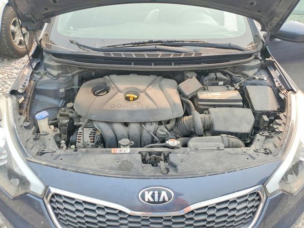 2016 KIA FORTE GL (Middle-Low Grade)