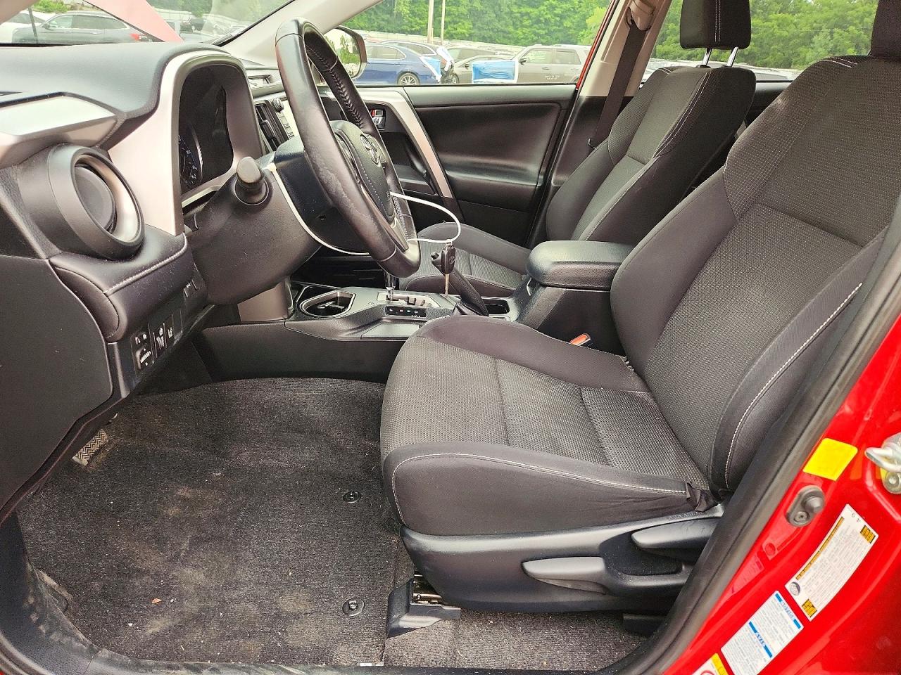 2017 TOYOTA RAV4 XLE