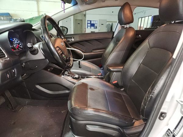 2017 KIA FORTE EX