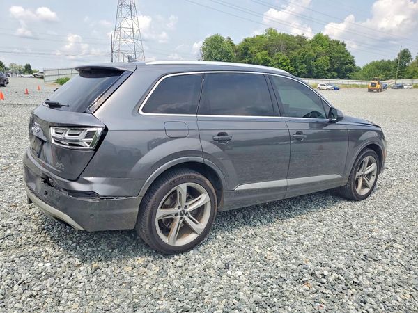 2019 AUDI Q7 quattro Prestige