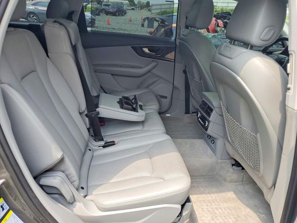 2019 AUDI Q7 quattro Prestige