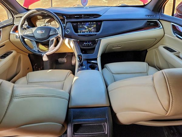 2018 CADILLAC XT5 Luxury