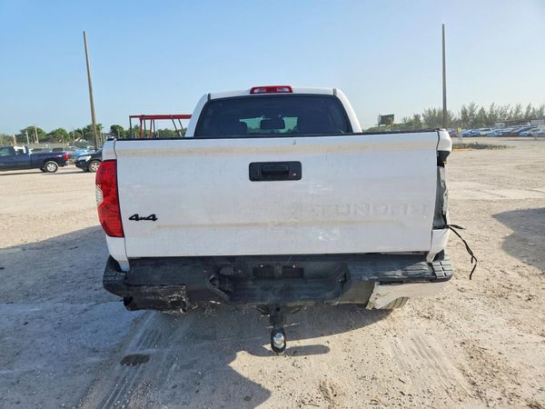 2019 TOYOTA TUNDRA SR5 Grade