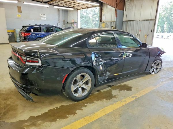 2016 DODGE CHARGER SE
