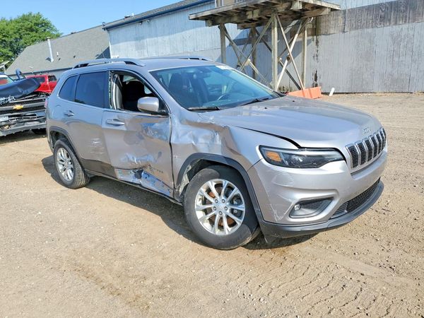 2019 JEEP CHEROKEE LATITUDE 4X4