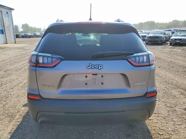 2019 JEEP CHEROKEE LATITUDE 4X4
