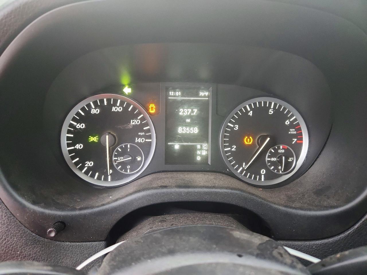 2018 MERCEDES-BENZ METRIS