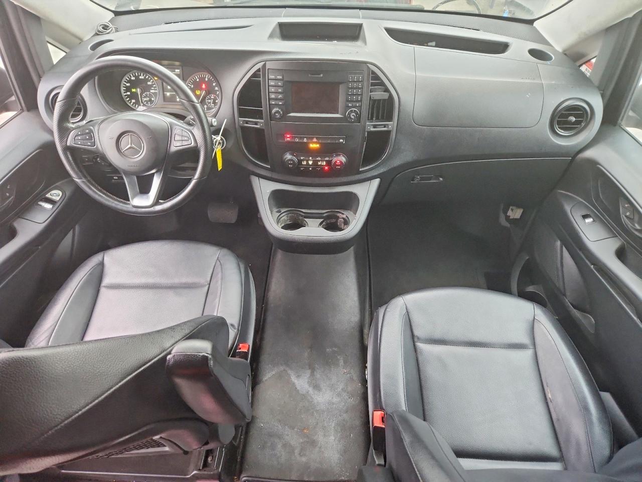 2018 MERCEDES-BENZ METRIS