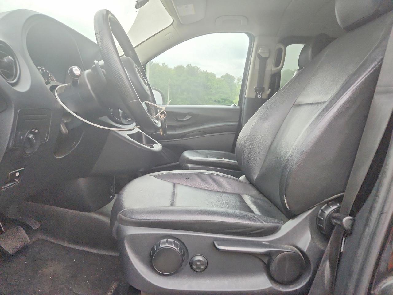 2018 MERCEDES-BENZ METRIS