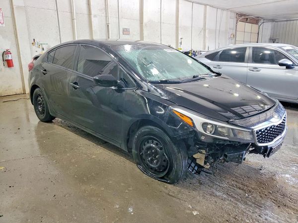2017 KIA FORTE