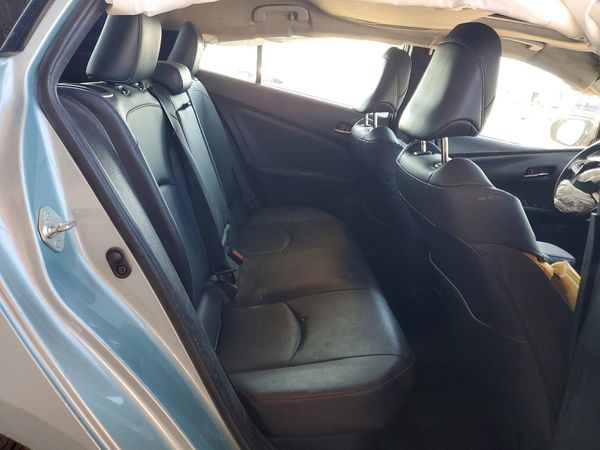 2018 TOYOTA PRIUS