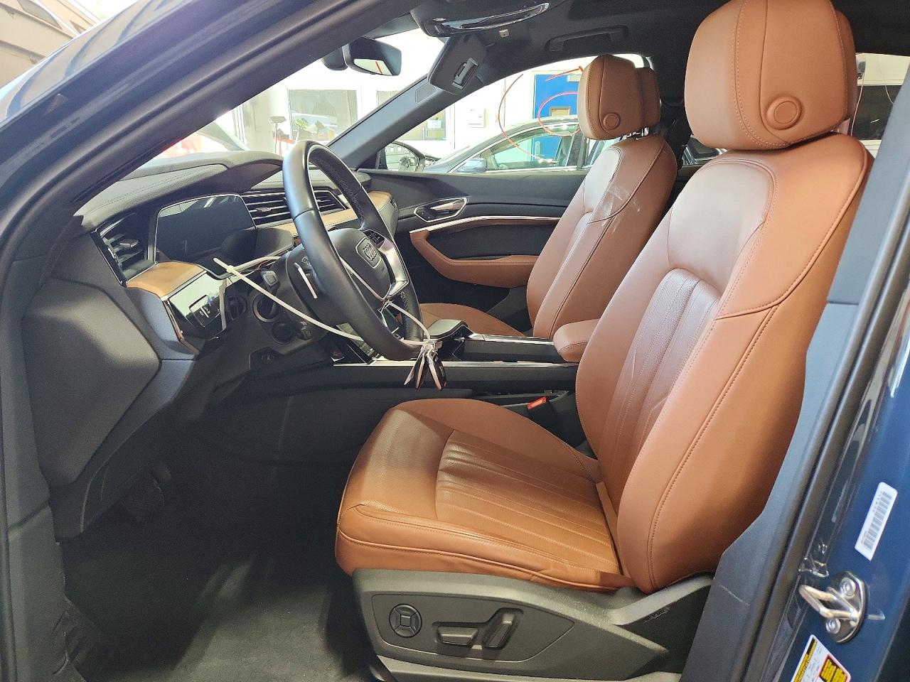 2024 AUDI Q8 E-TRON quattro Premium Plus