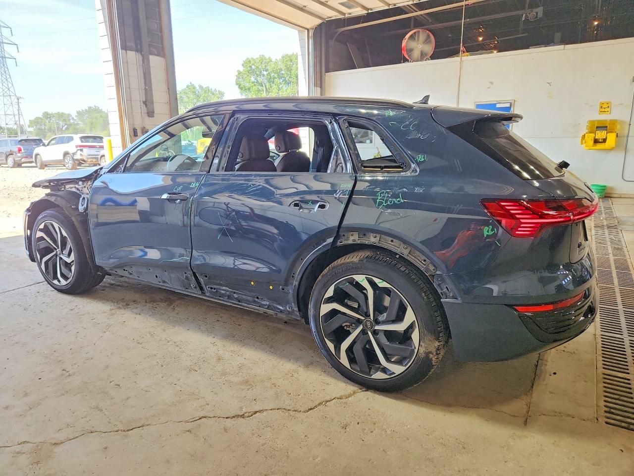 2024 AUDI Q8 E-TRON quattro Premium Plus