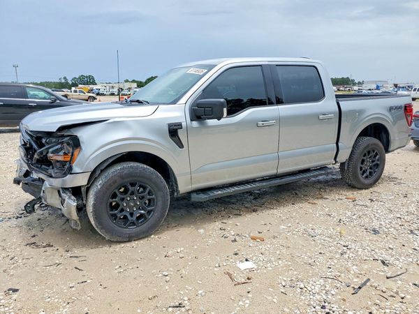 2025 FORD F150 XLT