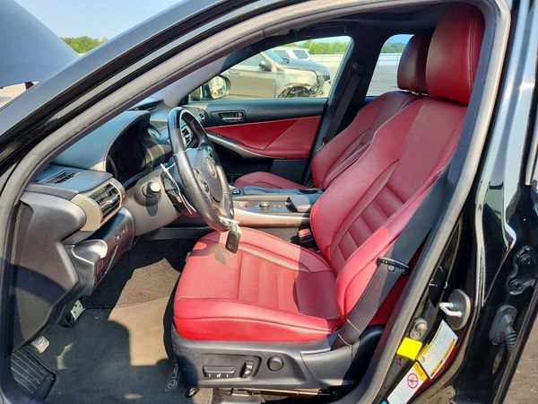 2016 LEXUS IS