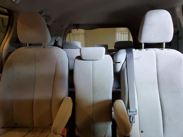 2013 TOYOTA SIENNA