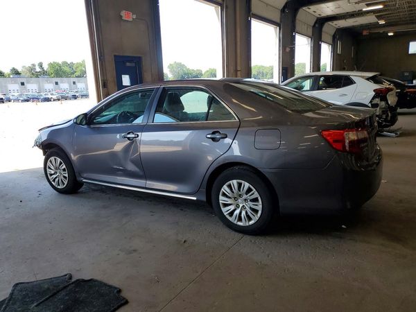 2013 TOYOTA CAMRY
