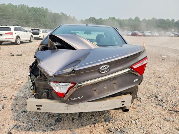 2016 TOYOTA CAMRY