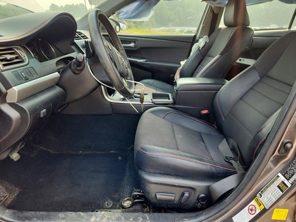 2016 TOYOTA CAMRY