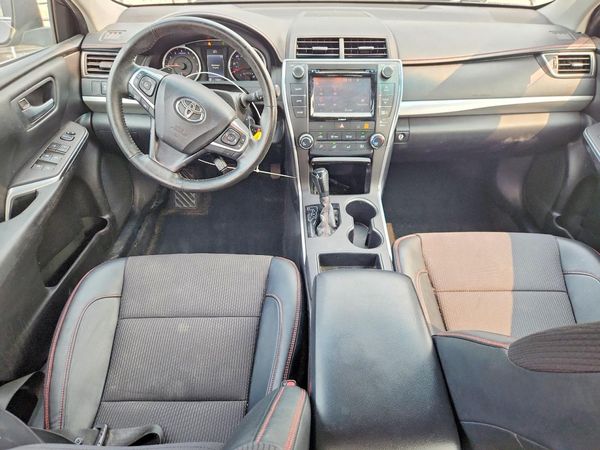 2016 TOYOTA CAMRY