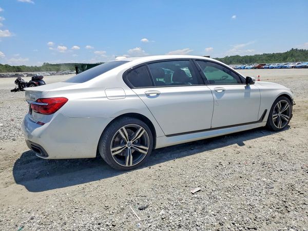 2018 BMW 740