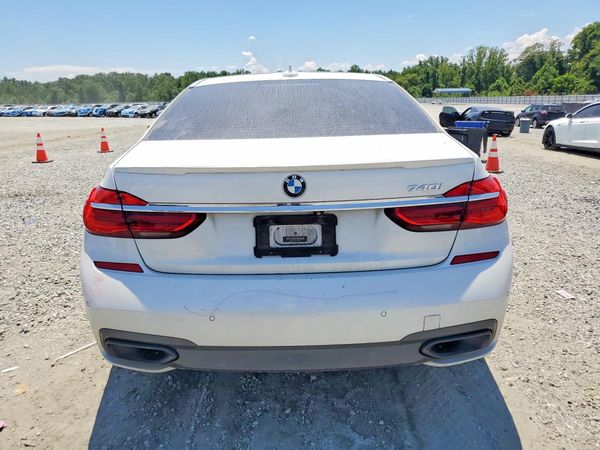 2018 BMW 740