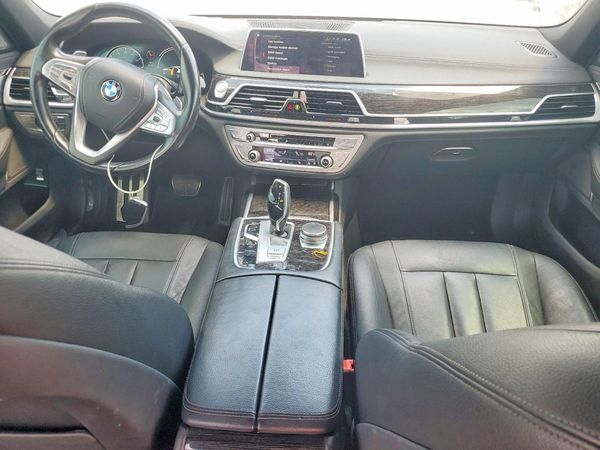 2018 BMW 740