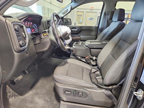 2019 CHEVROLET SILVERADO RST