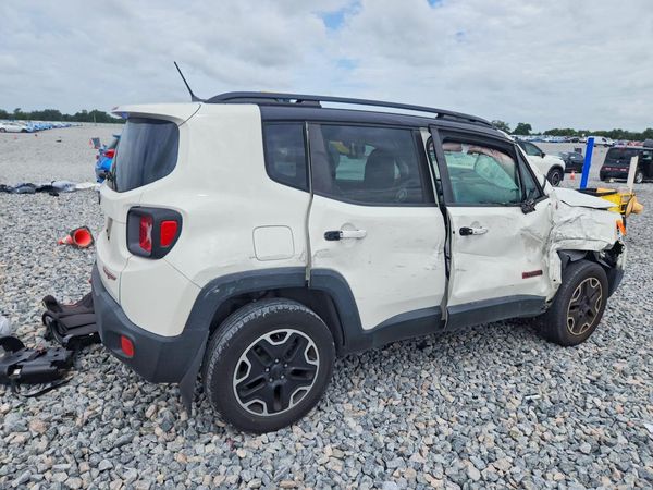 2016 JEEP RENEGADE TRAILHAWK 4X4
